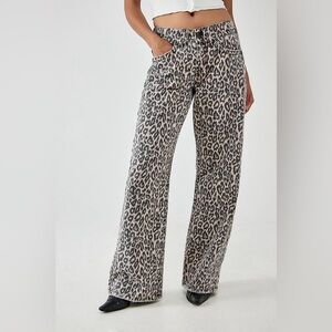 Leopard Print Wide-Leg Pants 28w nwot UO